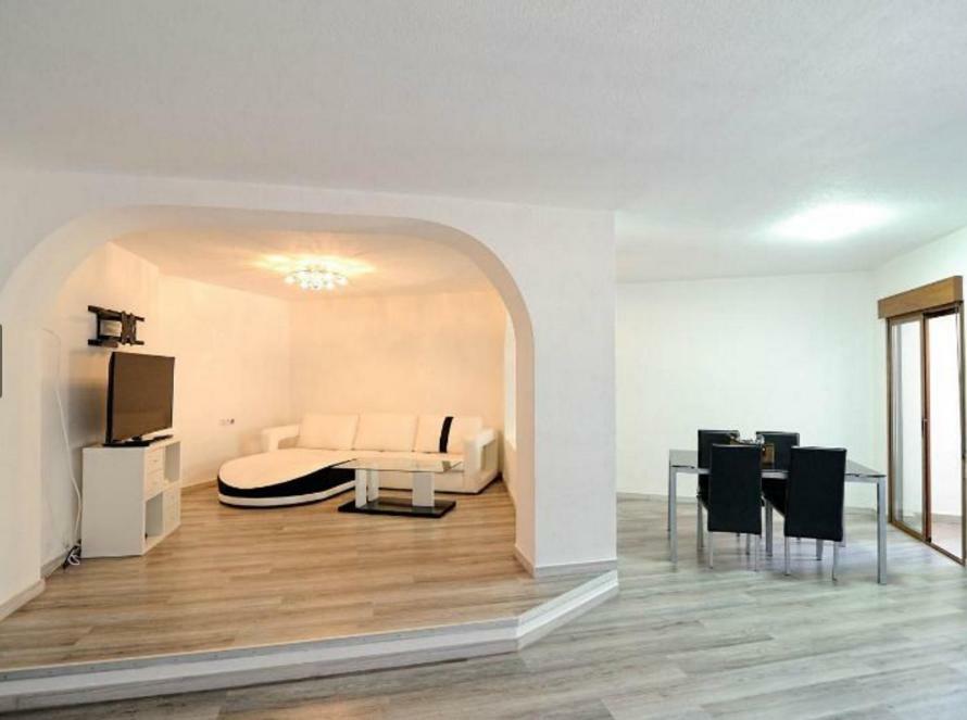 Apartment In Little Venice Порт Саплая Екстериор снимка